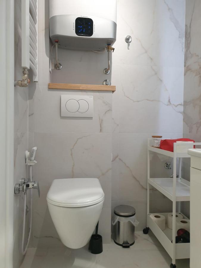 Design Apartment "Salon 535" Belgrado Buitenkant foto